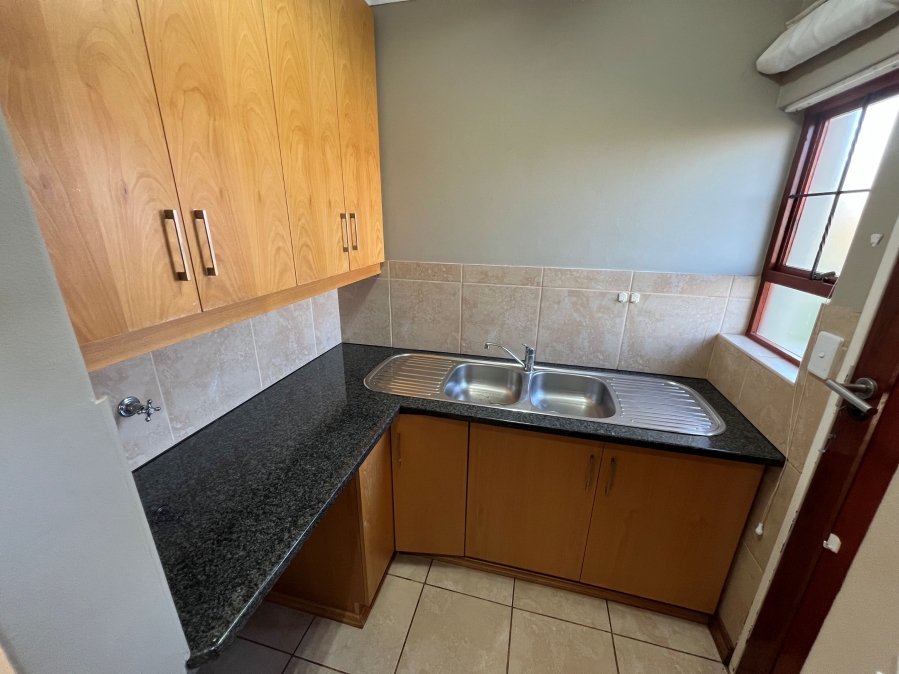 To Let 3 Bedroom Property for Rent in Wilkoppies North West